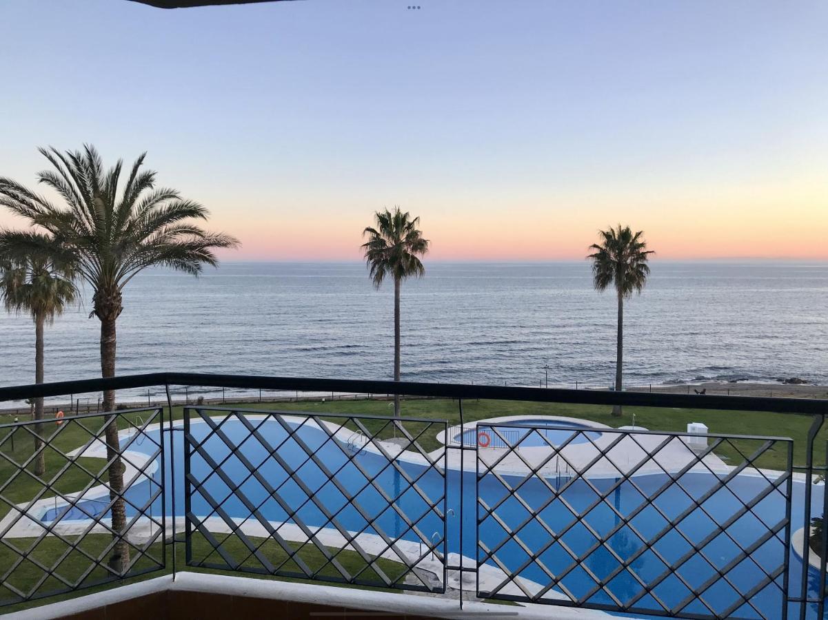 Mi Capricho 170 Beachfront Apartment Sitio de Calahonda エクステリア 写真