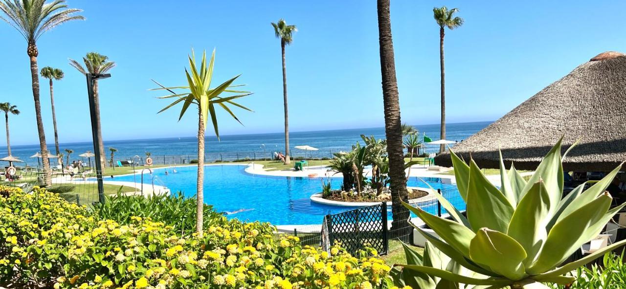 Mi Capricho 170 Beachfront Apartment Sitio de Calahonda エクステリア 写真