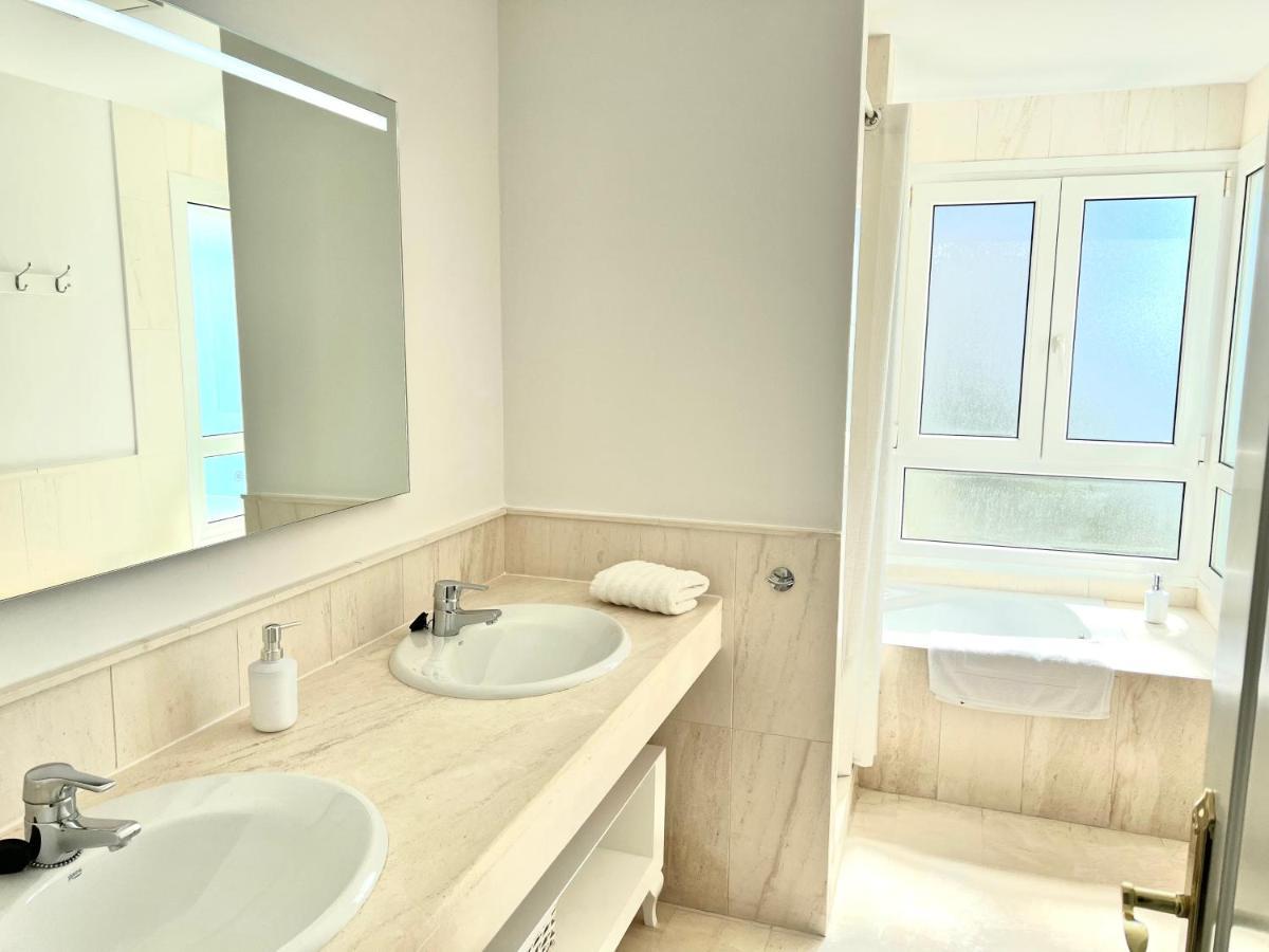Mi Capricho 170 Beachfront Apartment Sitio de Calahonda エクステリア 写真