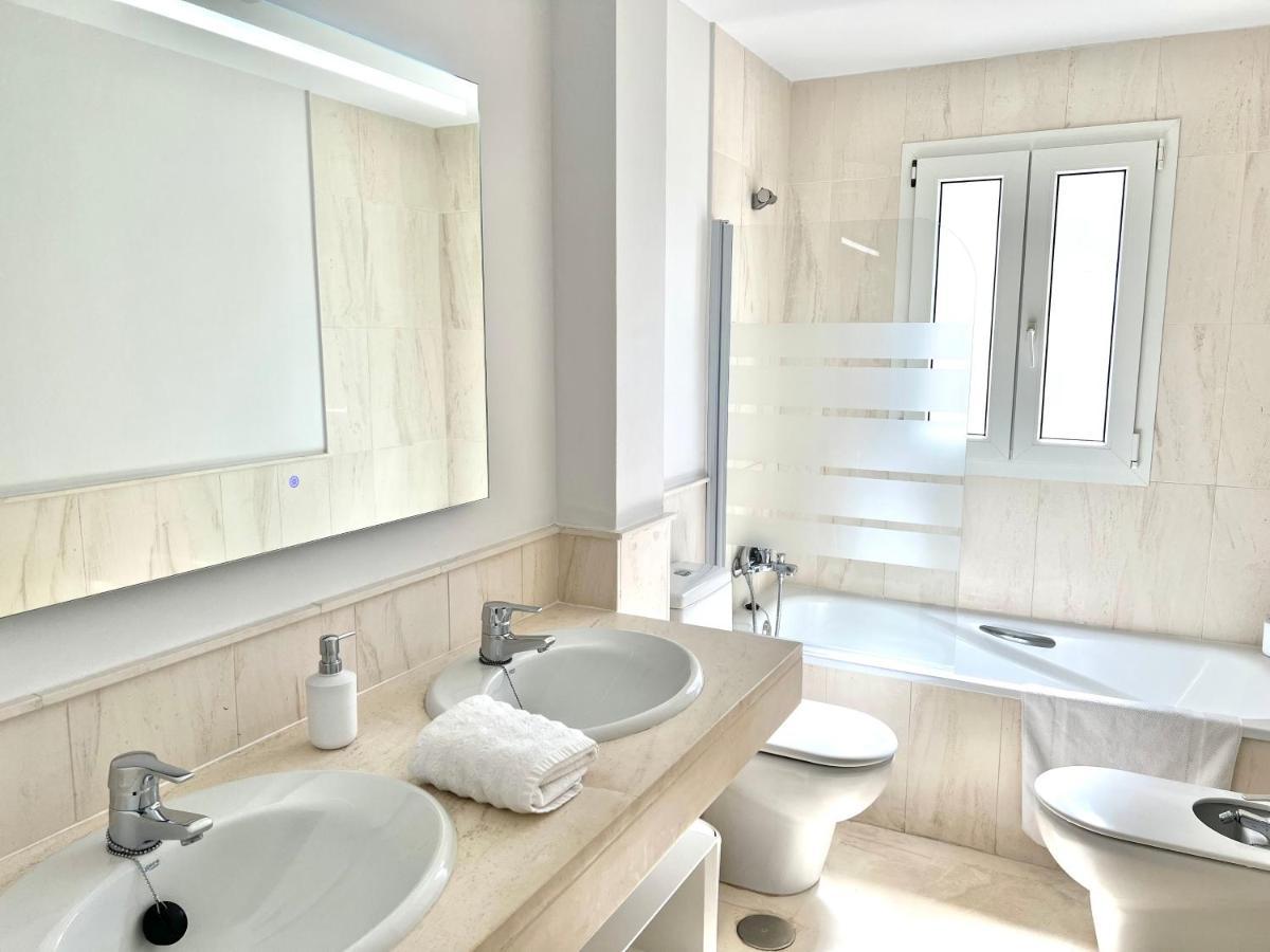 Mi Capricho 170 Beachfront Apartment Sitio de Calahonda エクステリア 写真